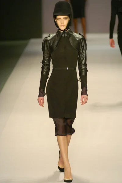 Look 3